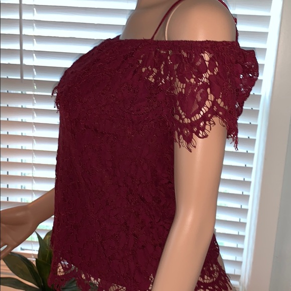 Lace blouse - Picture 2 of 4